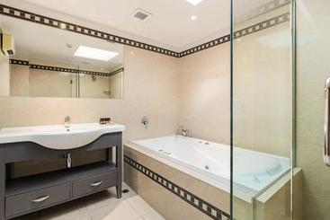 Chambers City Centre Penthouse