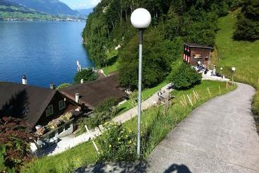 Hostel Rotschuo Jugend  Und Familienferien