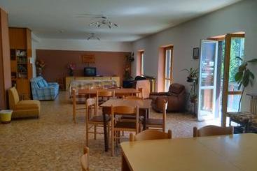 هتل Casa Per Ferie Beato Rosaz