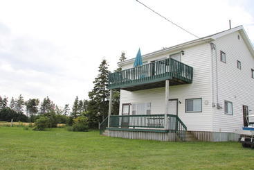 هتل Chalets Grand Pre Cottages