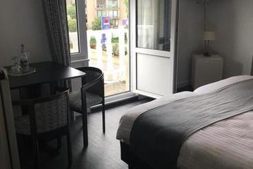 هتل L.a De Panne