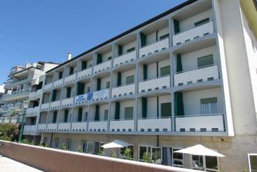 هتل Stella Maris