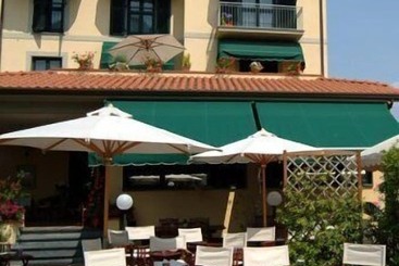 هتل Villa Toscana