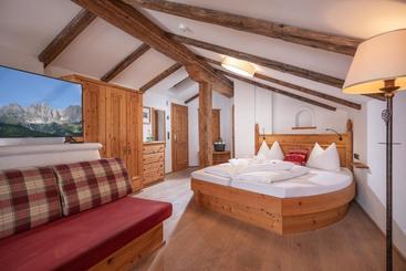 هتل Wellnessresort Seiwald  Superior