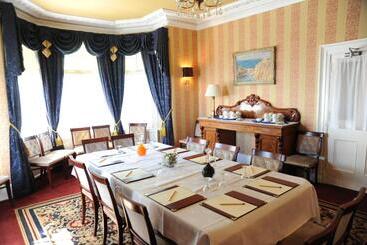 The Gretna Chase Hotel