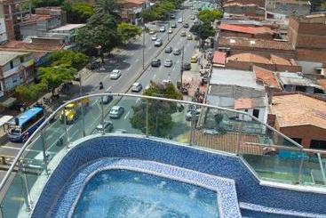 هتل Medellin 33
