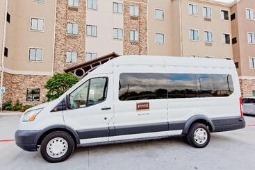 هتل Staybridge Suites Houston   Humble Beltway 8 E, An Ihg