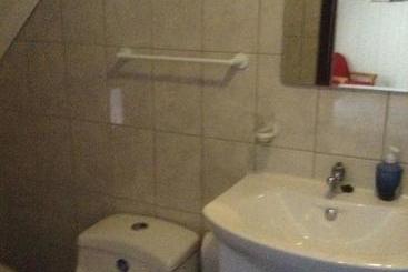 هاستل Hostal Möller