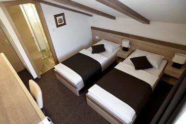 تختخواب و صبحانه Rooms Barba Niko Near Zagreb Airport