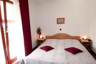 Bed & Breakfast Villa Klara