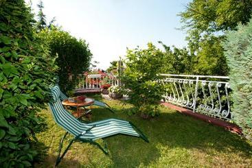 Bed & Breakfast Villa Klara
