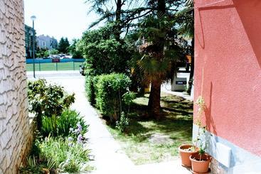 Hostel Amfora