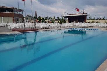 هتل Saray Gold