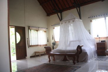 پانسیون Hibiscus House Pemuteran Bali