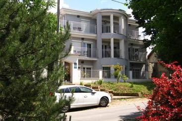 پانسیون Pansion Vila Vanda Vukovar