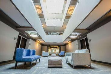 فندق Best Western Plus Santa Cecilia Pachuca