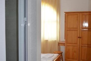 هتل Bravo 1 Apartments