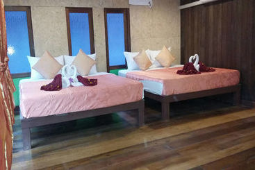 هتل Raya Resort