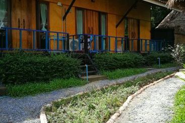 هتل Raya Resort
