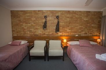 Shelly Beach Motel