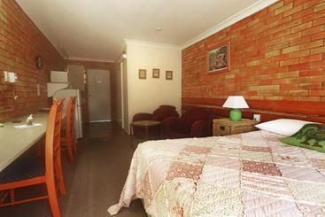 Shelly Beach Motel