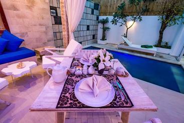 Cocotoa Boutique Hotel & Villa