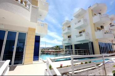 هتل Relax Apartments Ksamil