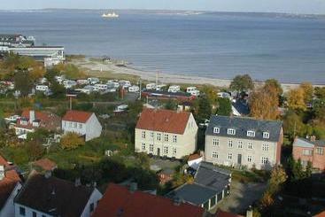 استراحتگاه Helsingør Camping & Cottages Grønnehave