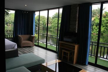 Samathi Lake Resort