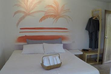 Hotel Vish  And Cafe
