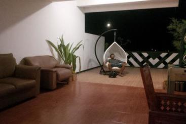 هاستل De Chocolate Labuan Bajo