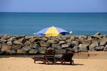 هتل White Rose Beach Resort