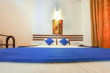 هتل White Rose Beach Resort