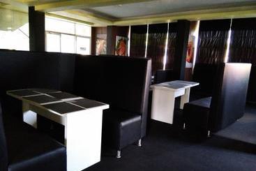 هتل Zatch Rooms