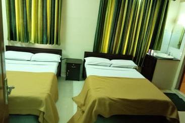 هتل Anandkrishna Residency
