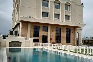 هتل Regenta Central Indore
