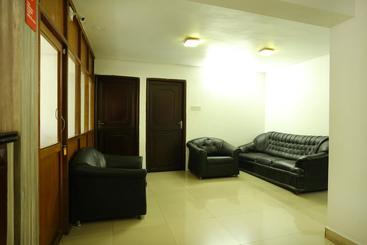 Oyo 9560 Hotel Bellwether