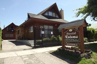 هاستل Hostal Katemu