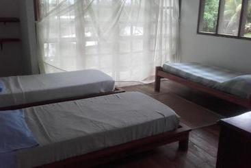 تختخواب و صبحانه Casa De Campo