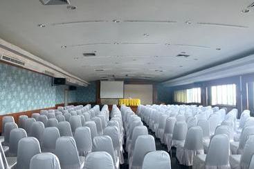 هتل Golden Grand