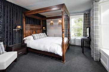 تختخواب و صبحانه The Glenerne Guest House
