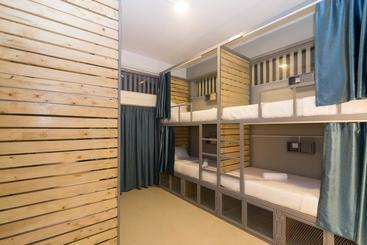 Oops Hostel