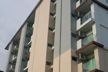 هتل Aspen Residence