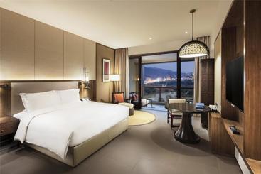 هتل Hilton Huizhou Longmen Resort