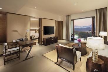 هتل Hilton Huizhou Longmen Resort