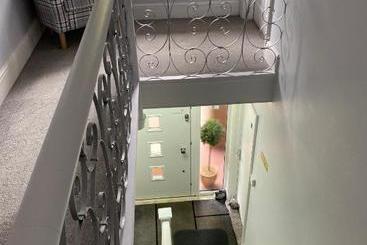 تختخواب و صبحانه Prospect Guest House