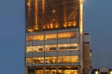 בית מלון כפרי Lemon Tree Premier Patna