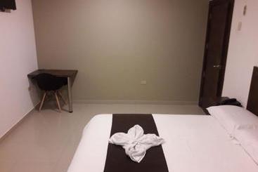 هتل Milagro Inn