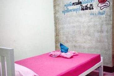هتل Winny Apartment Rayong