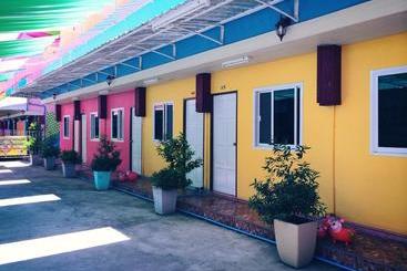 هتل Winny Apartment Rayong